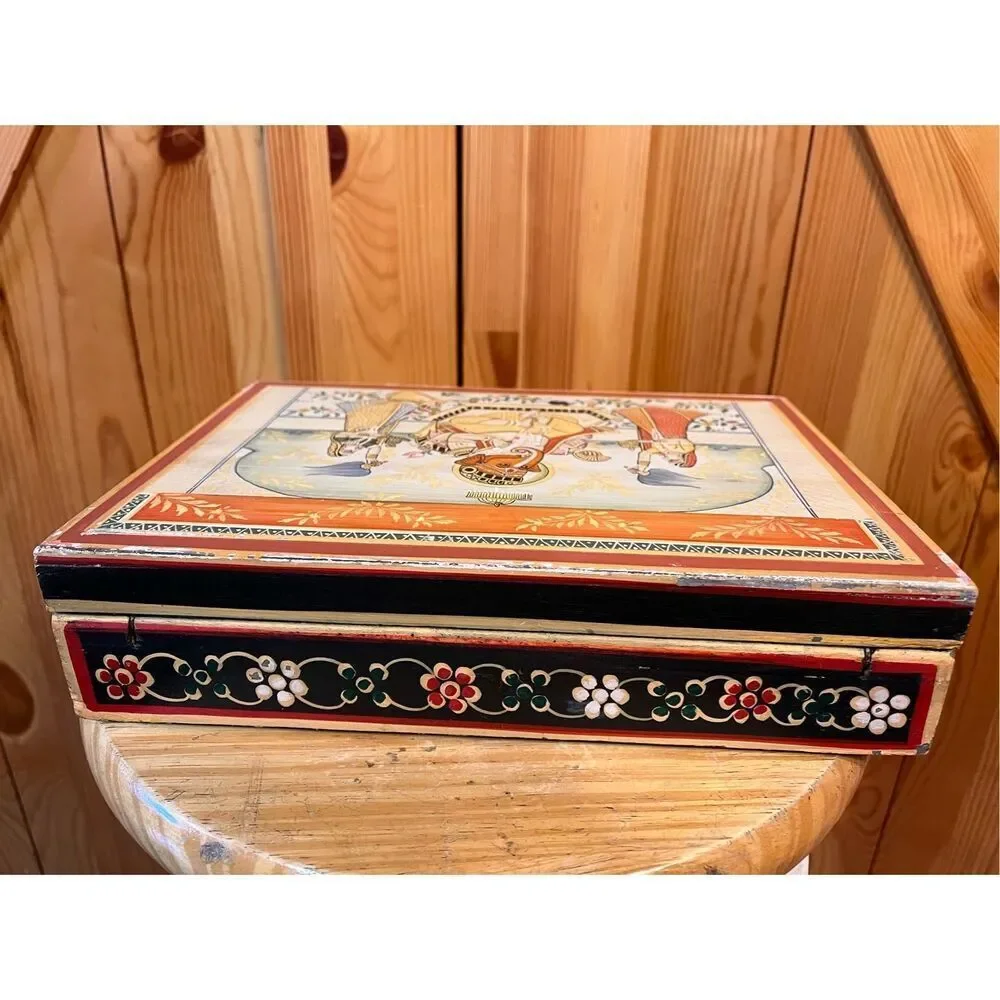 Handmade wood jewelry box from India (7612)